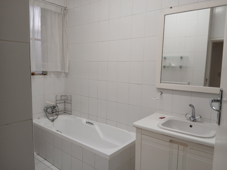 To Let 3 Bedroom Property for Rent in Birdhaven Gauteng