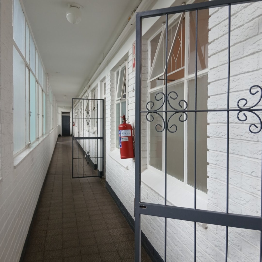 To Let 3 Bedroom Property for Rent in Birdhaven Gauteng