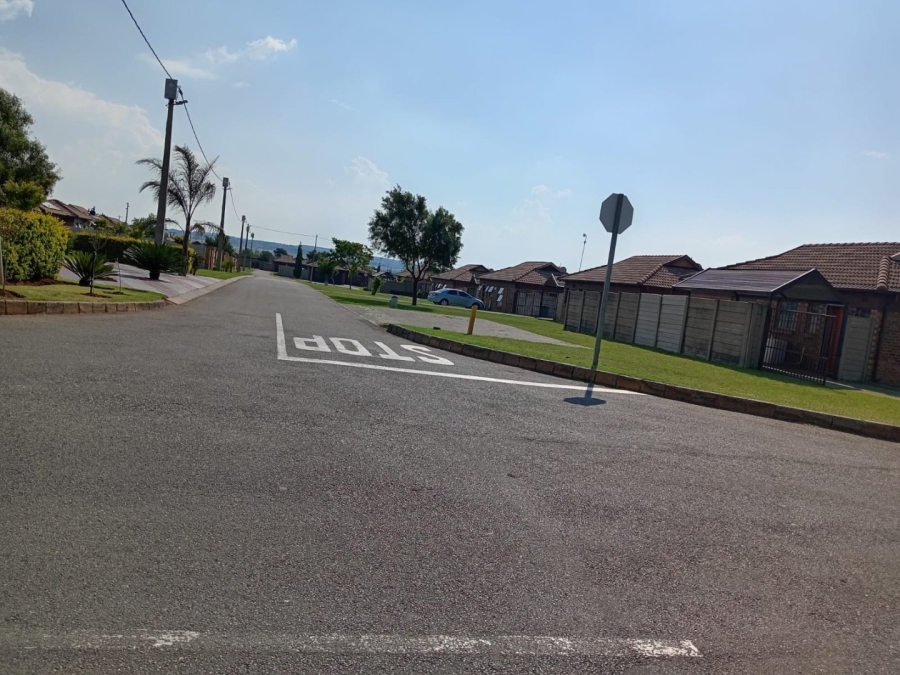 3 Bedroom Property for Sale in Clayville Industria Gauteng