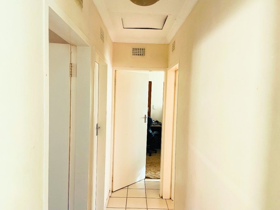 3 Bedroom Property for Sale in Clayville Industria Gauteng