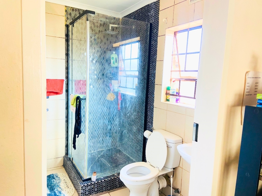 3 Bedroom Property for Sale in Clayville Industria Gauteng