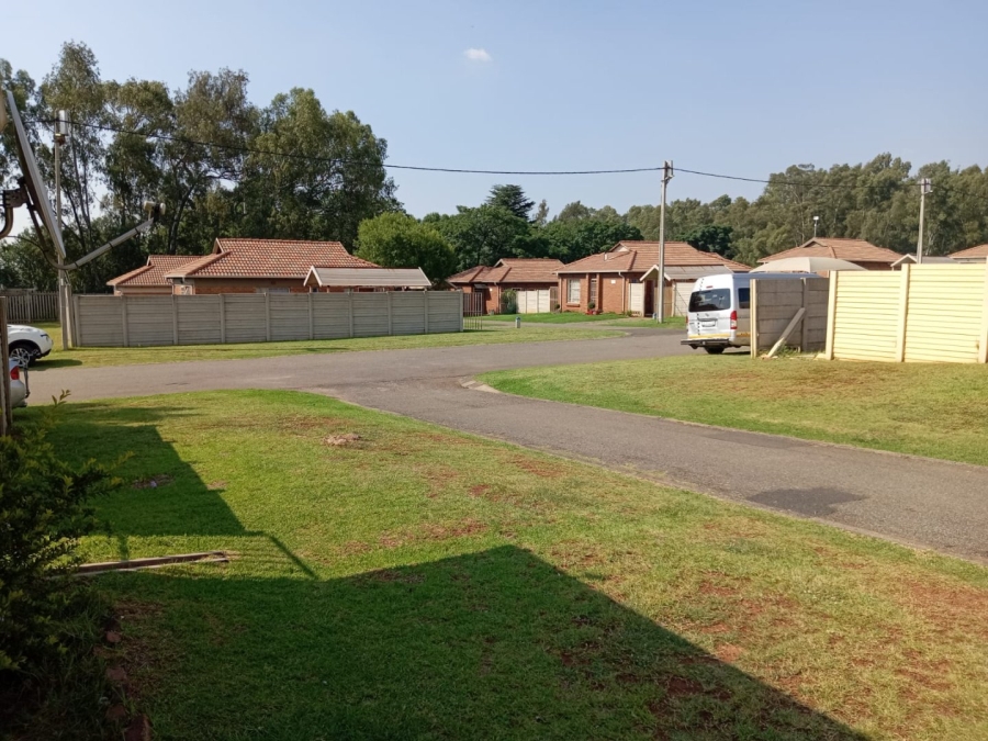 3 Bedroom Property for Sale in Clayville Industria Gauteng