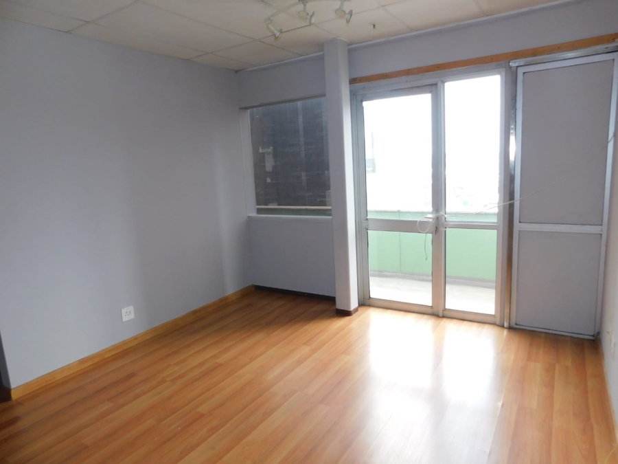 1 Bedroom Property for Sale in Johannesburg Central Gauteng