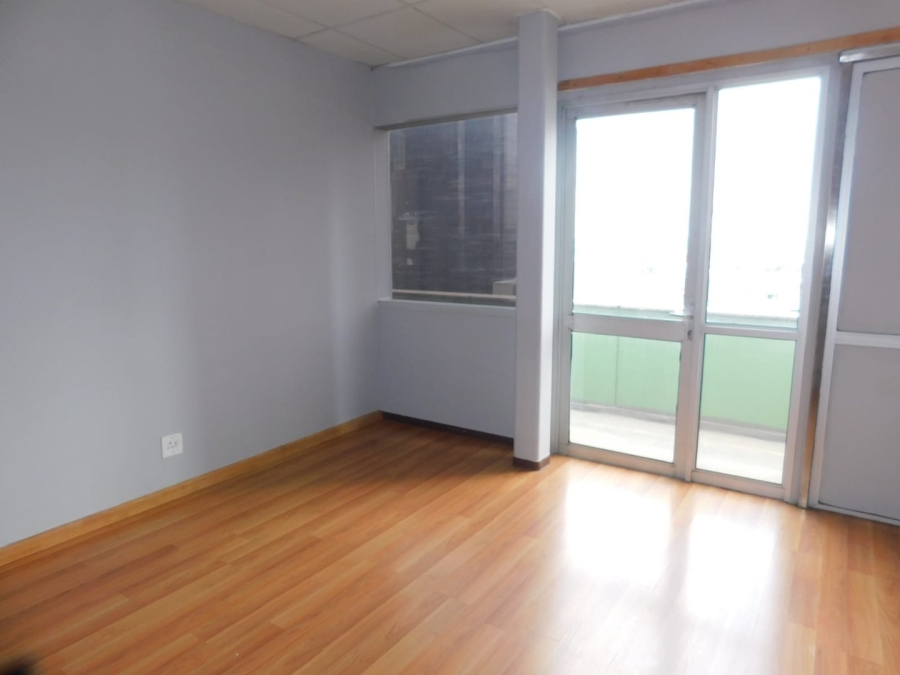 1 Bedroom Property for Sale in Johannesburg Central Gauteng