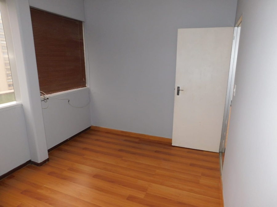 1 Bedroom Property for Sale in Johannesburg Central Gauteng