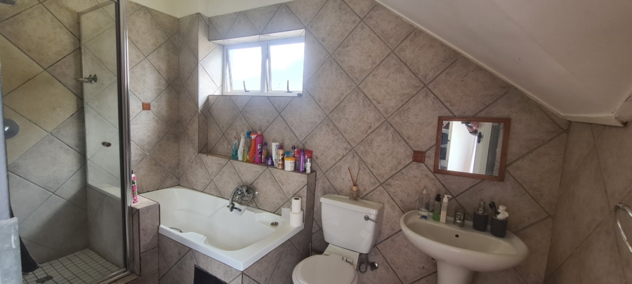 1 Bedroom Property for Sale in Morningside Gauteng