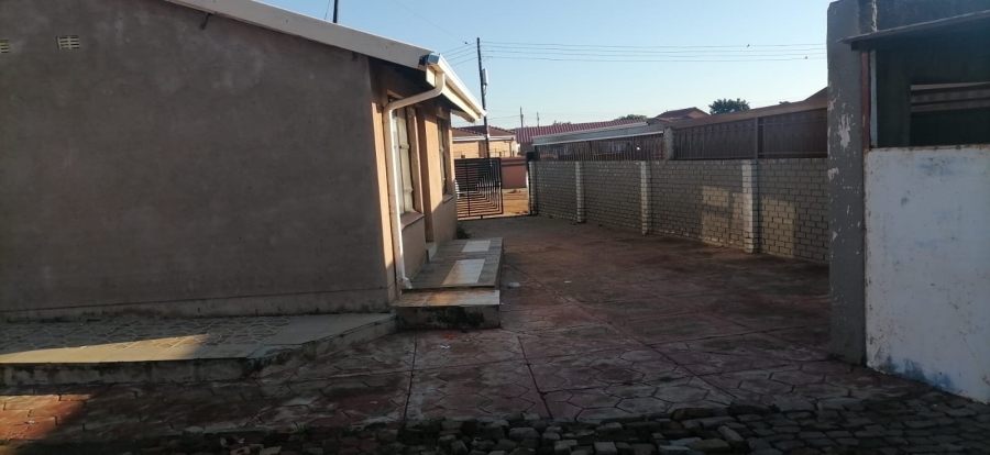 2 Bedroom Property for Sale in Soshanguve L Gauteng