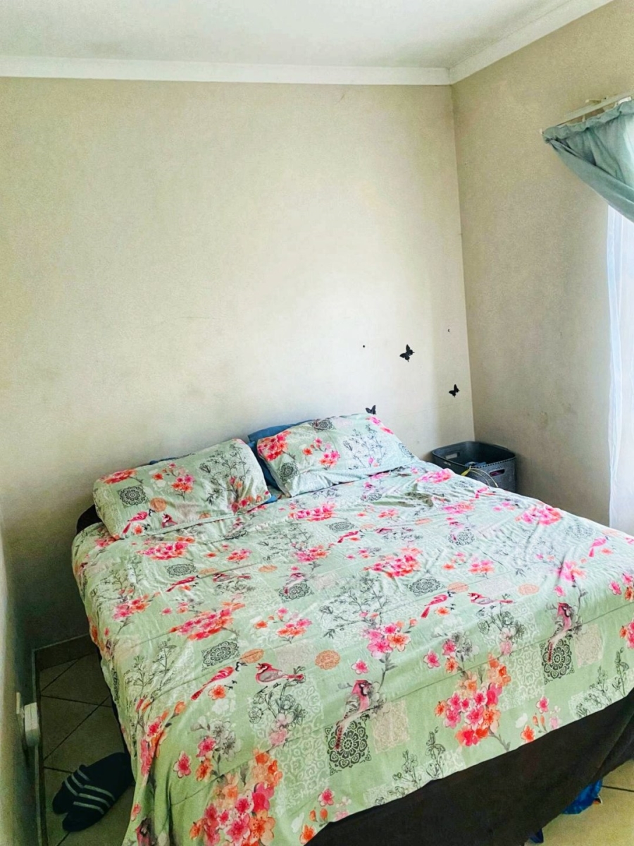 To Let 2 Bedroom Property for Rent in Kirkney Gauteng