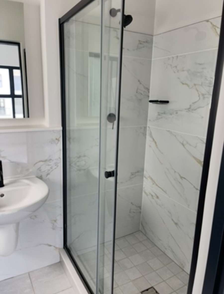 To Let 1 Bedroom Property for Rent in Crowthorne AH Gauteng