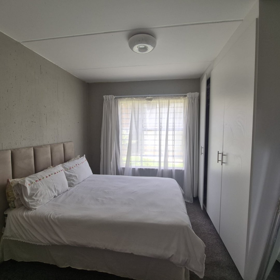 2 Bedroom Property for Sale in Wilgeheuwel Gauteng