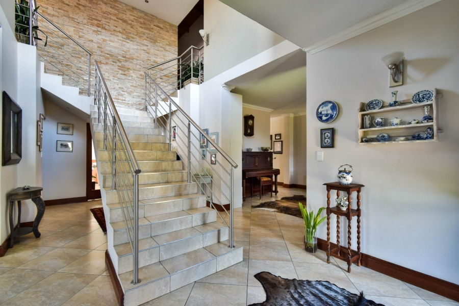 5 Bedroom Property for Sale in Olympus Country Estate Gauteng