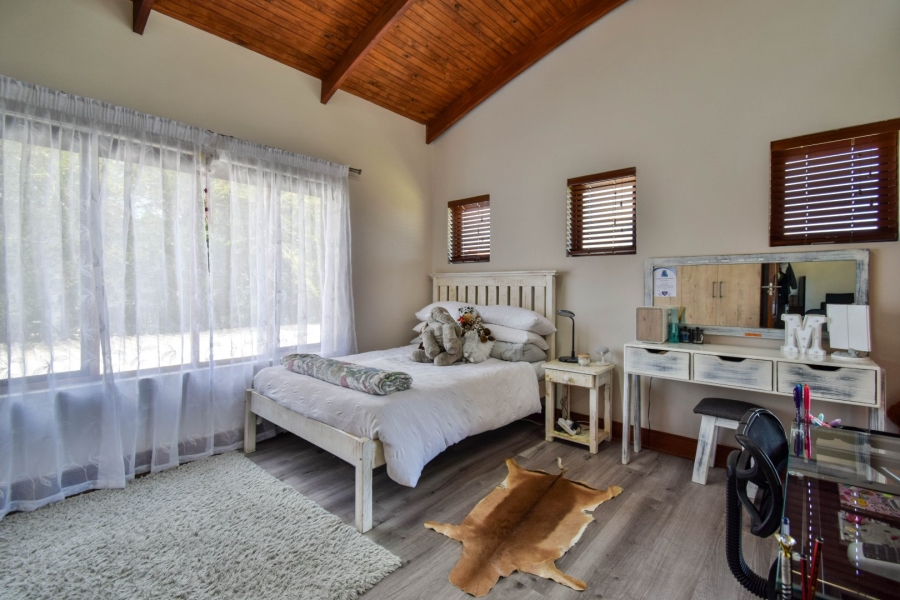 5 Bedroom Property for Sale in Olympus Country Estate Gauteng