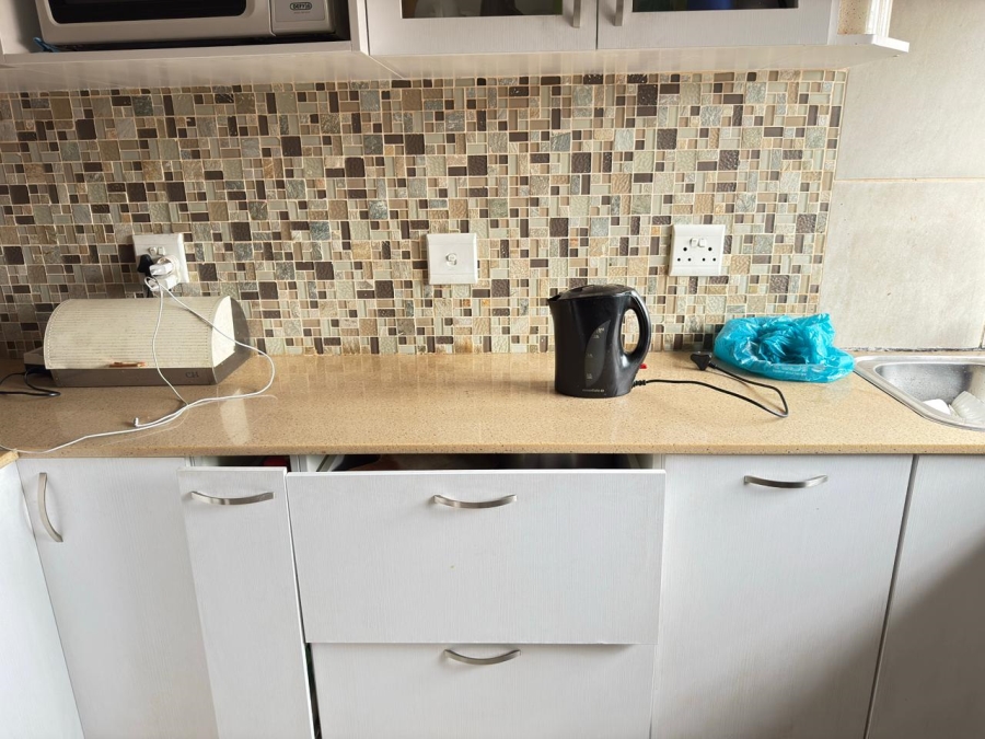 2 Bedroom Property for Sale in Edleen Gauteng