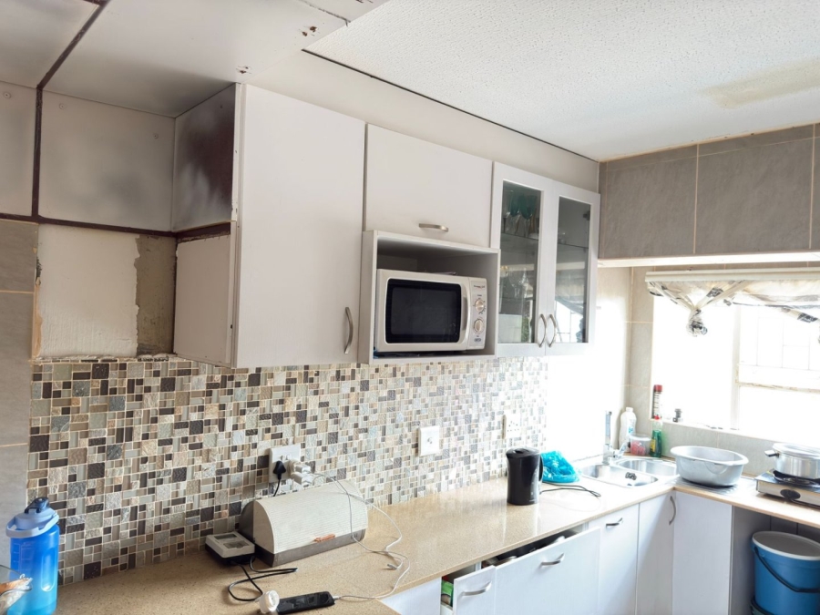 2 Bedroom Property for Sale in Edleen Gauteng