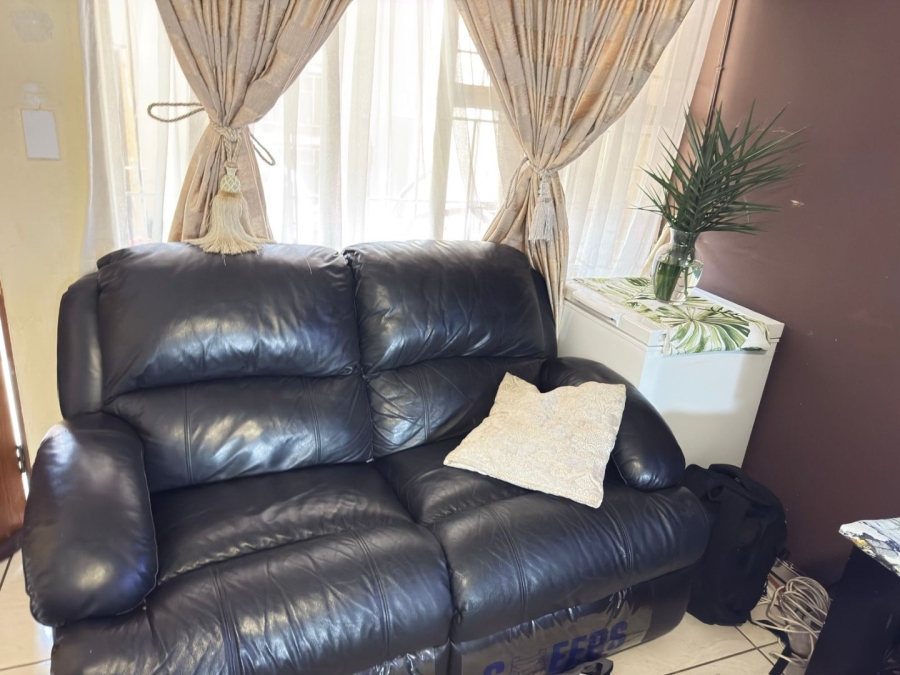 2 Bedroom Property for Sale in Edleen Gauteng