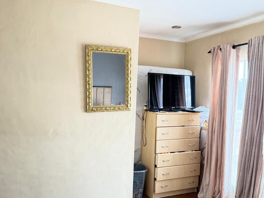 2 Bedroom Property for Sale in Edleen Gauteng