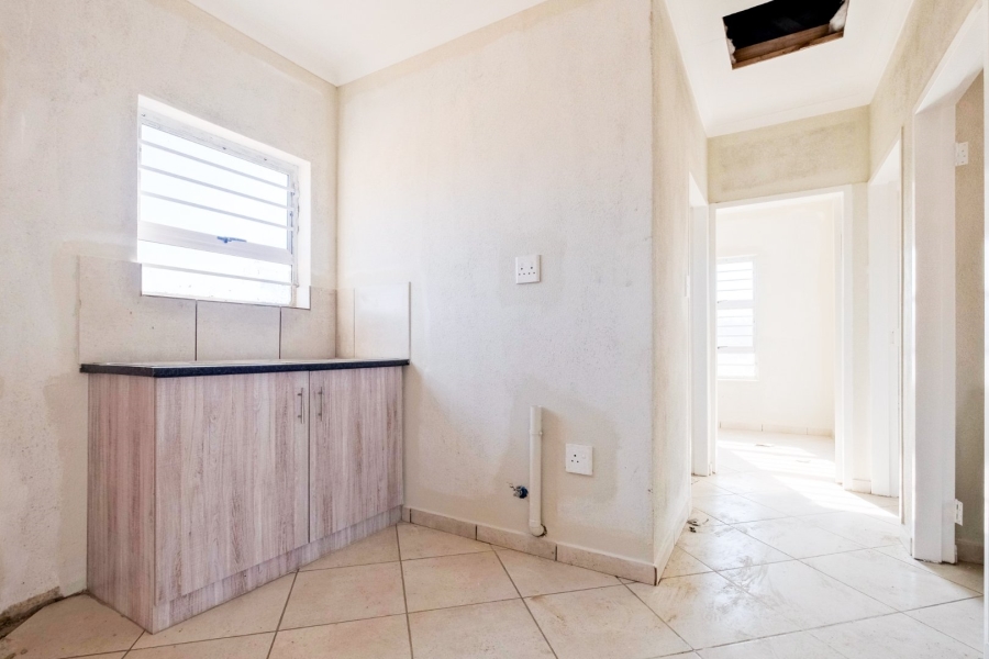 2 Bedroom Property for Sale in Olievenhoutbosch Gauteng