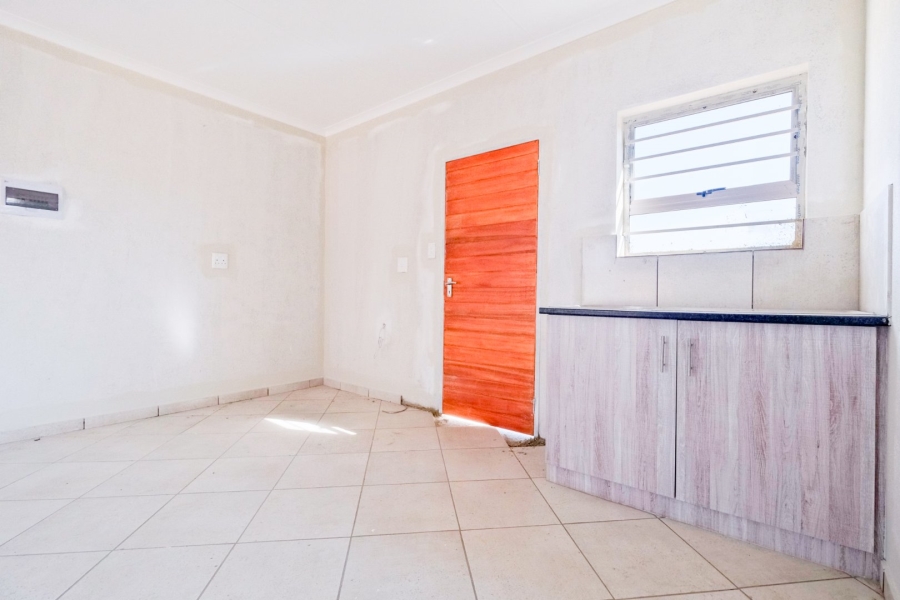 2 Bedroom Property for Sale in Olievenhoutbosch Gauteng