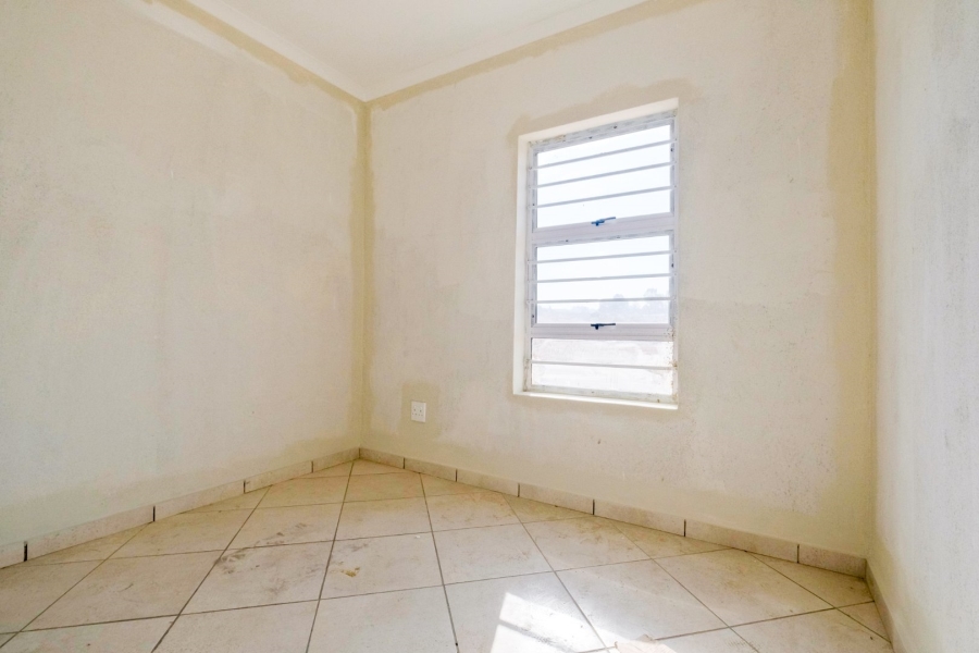 2 Bedroom Property for Sale in Olievenhoutbosch Gauteng