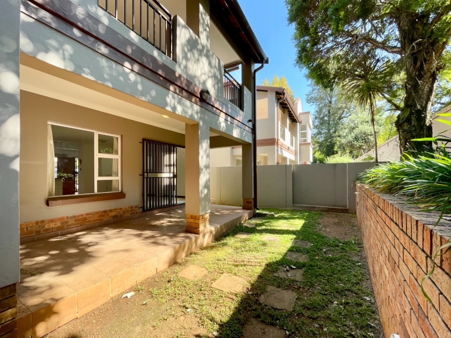 2 Bedroom Property for Sale in Saxonwold Gauteng