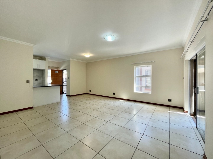 2 Bedroom Property for Sale in Saxonwold Gauteng