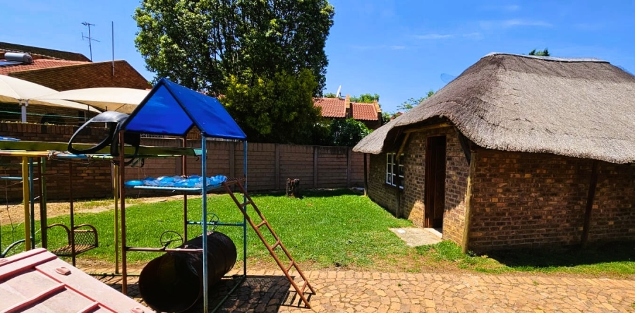 4 Bedroom Property for Sale in Ferryvale Gauteng