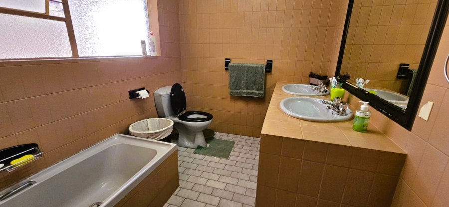 4 Bedroom Property for Sale in Ferryvale Gauteng