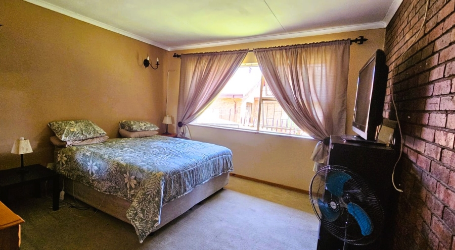 4 Bedroom Property for Sale in Ferryvale Gauteng