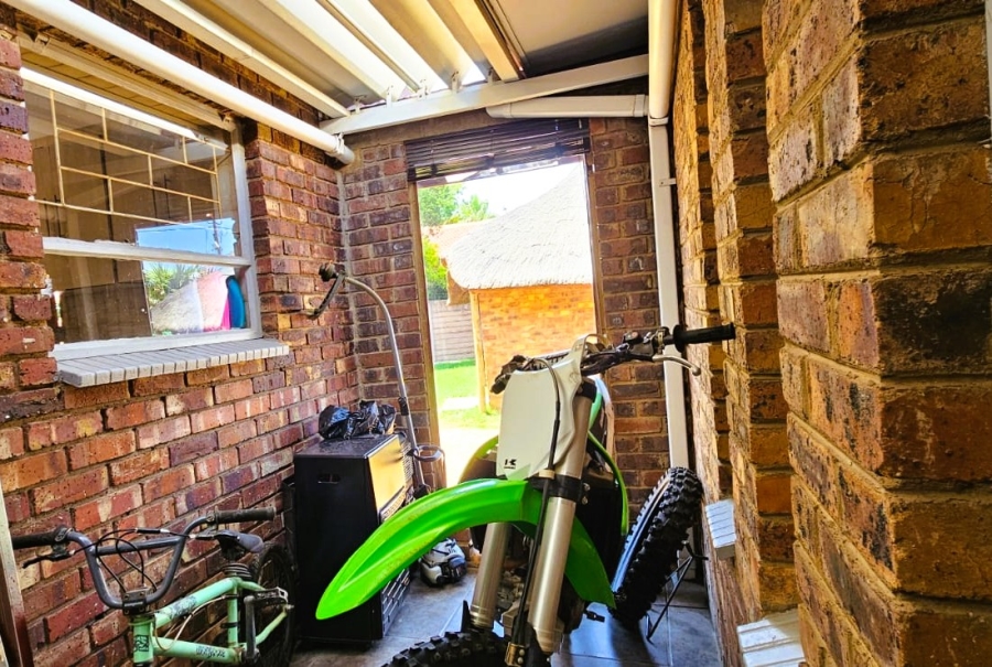 4 Bedroom Property for Sale in Ferryvale Gauteng