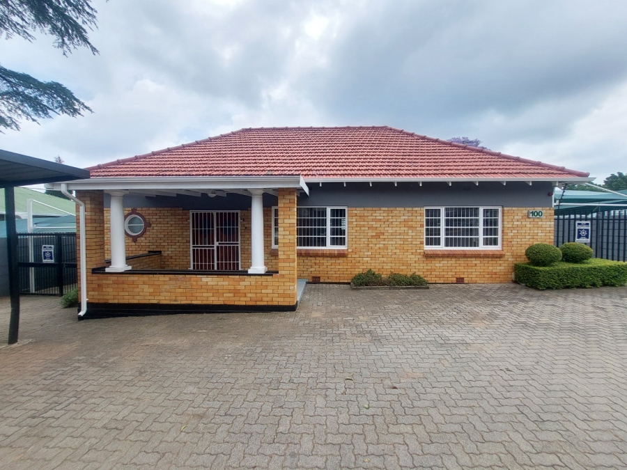 To Let commercial Property for Rent in Greenside Gauteng