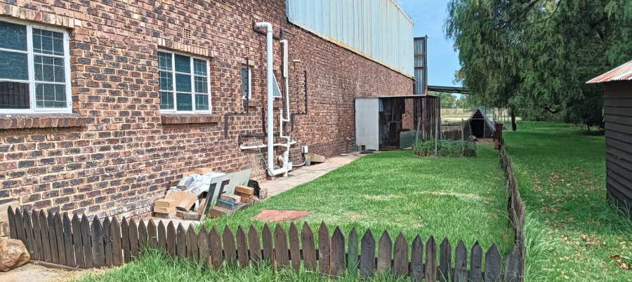 Commercial Property for Sale in Welverdiend AH Gauteng