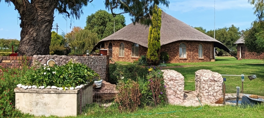 Commercial Property for Sale in Welverdiend AH Gauteng