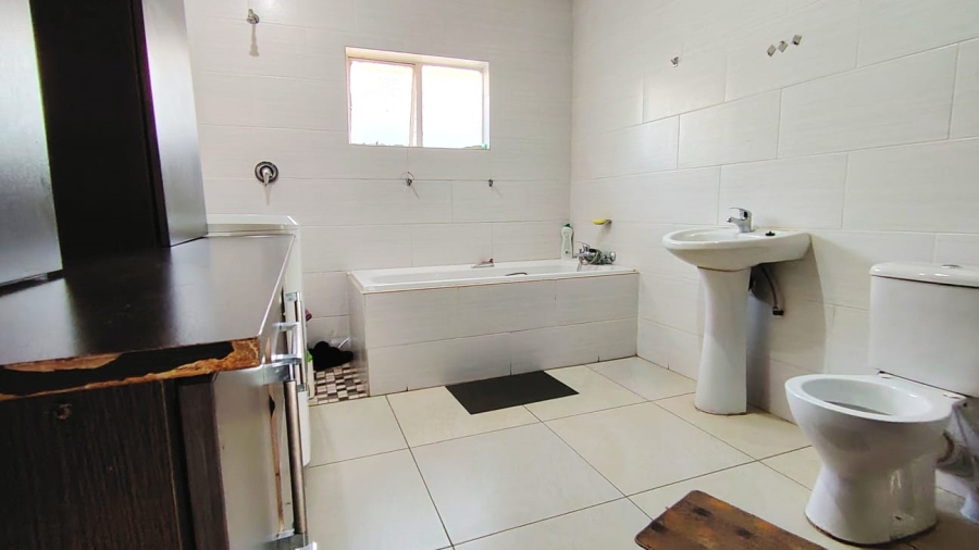 4 Bedroom Property for Sale in Risiville Gauteng