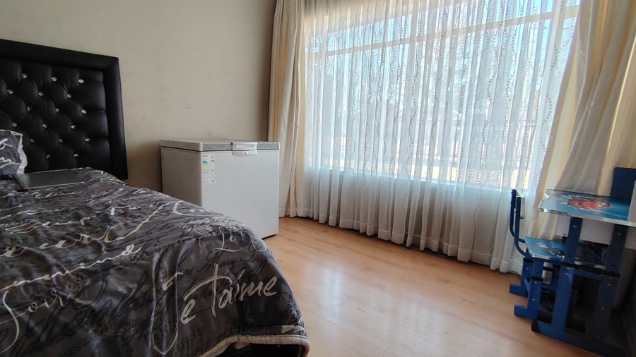 4 Bedroom Property for Sale in Risiville Gauteng