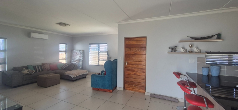 3 Bedroom Property for Sale in Thatchfield Ridge Gauteng
