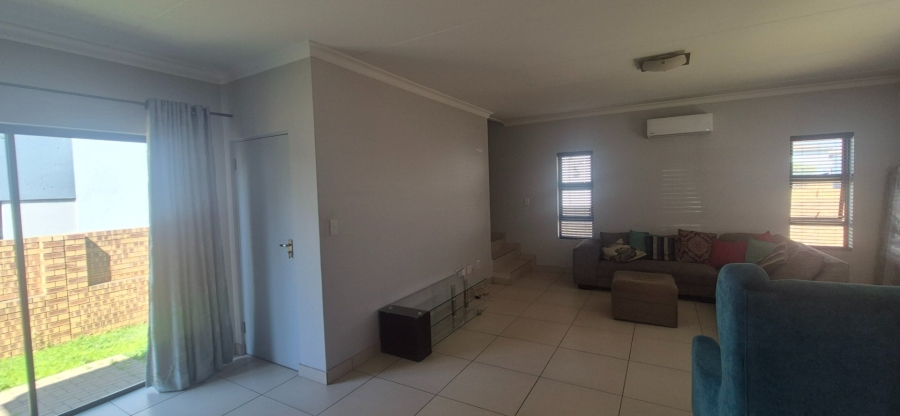 3 Bedroom Property for Sale in Thatchfield Ridge Gauteng