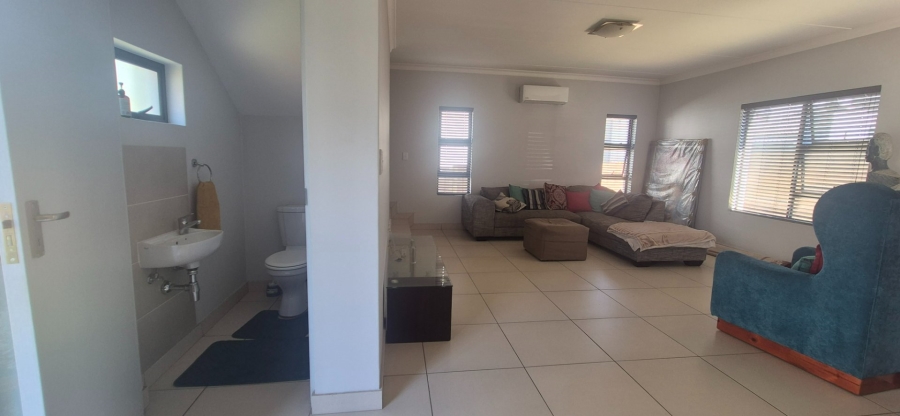 3 Bedroom Property for Sale in Thatchfield Ridge Gauteng