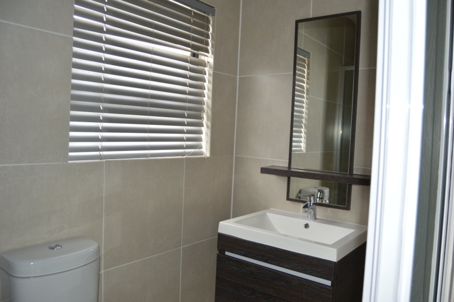 To Let 1 Bedroom Property for Rent in Bryanston Gauteng