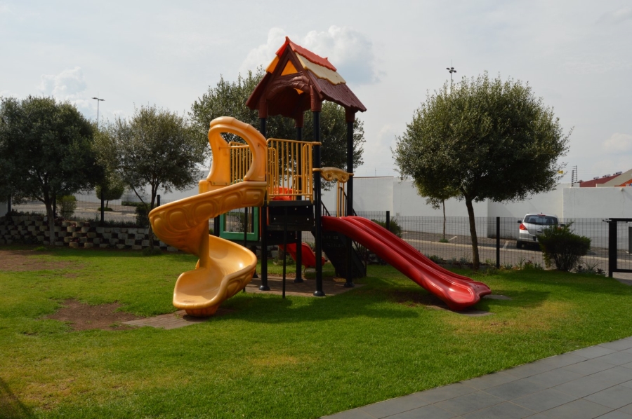 To Let 1 Bedroom Property for Rent in Bryanston Gauteng