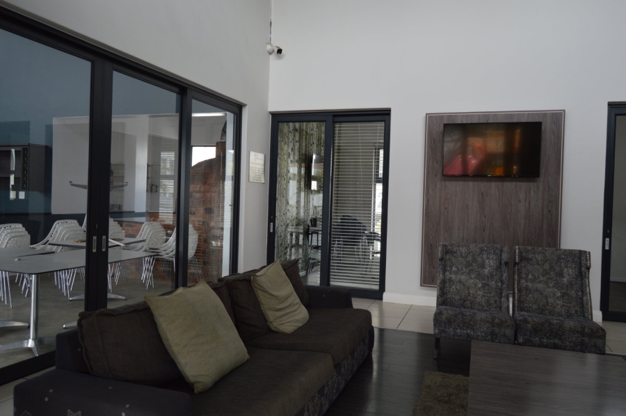 To Let 1 Bedroom Property for Rent in Bryanston Gauteng