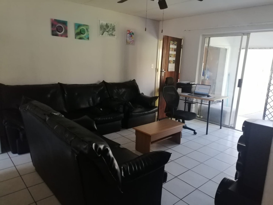 2 Bedroom Property for Sale in Vorna Valley Gauteng