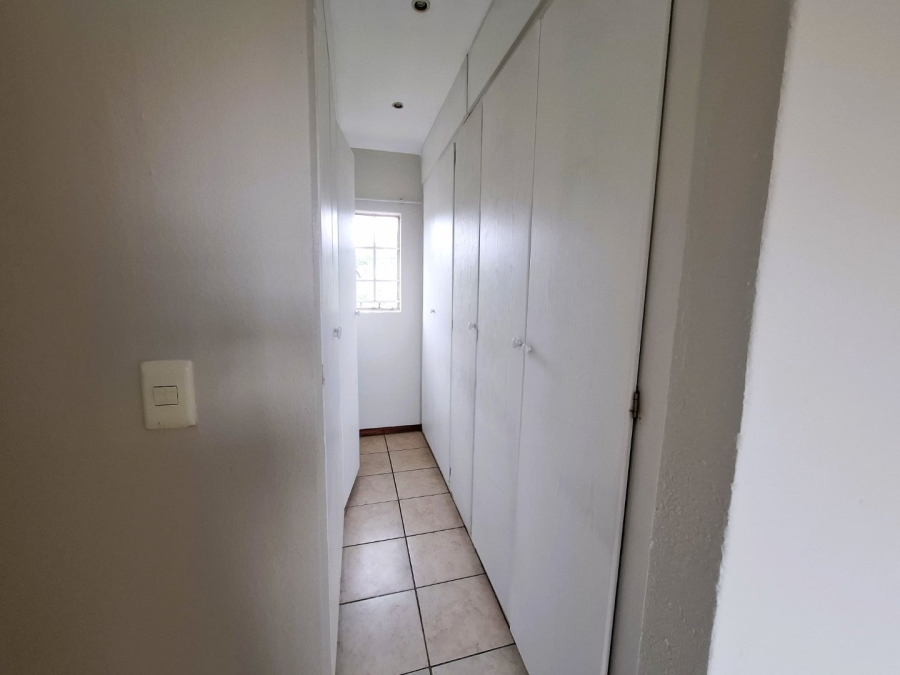 To Let 3 Bedroom Property for Rent in La Montagne Gauteng