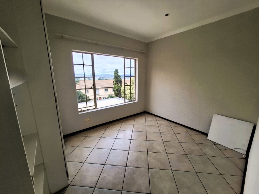 To Let 3 Bedroom Property for Rent in La Montagne Gauteng