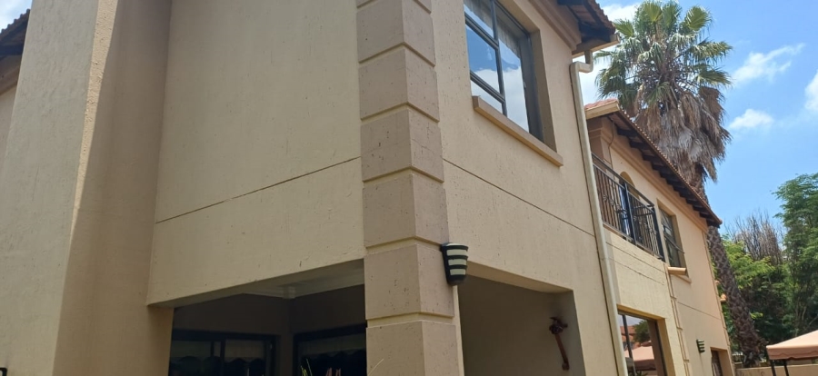 3 Bedroom Property for Sale in Brentwood Park Gauteng