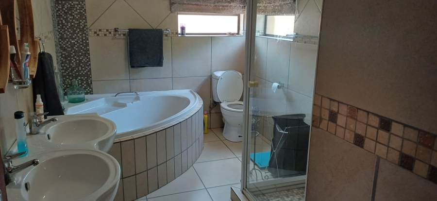 3 Bedroom Property for Sale in Brentwood Park Gauteng