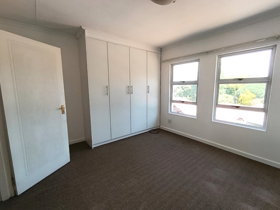 2 Bedroom Property for Sale in Illovo Gauteng