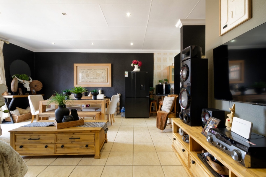 3 Bedroom Property for Sale in New Market Park Gauteng