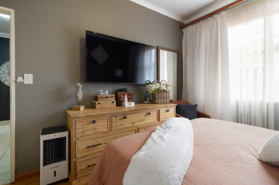 3 Bedroom Property for Sale in New Market Park Gauteng