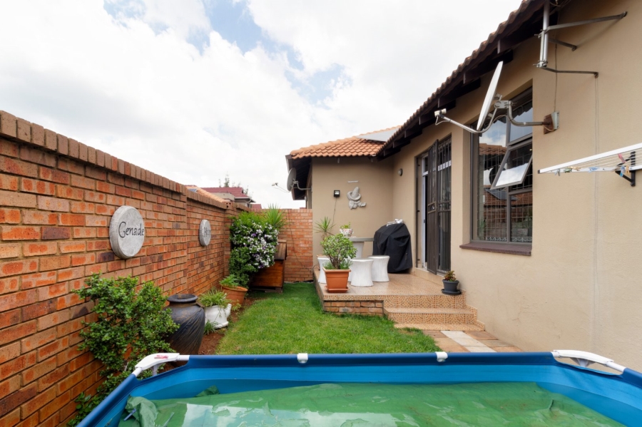 3 Bedroom Property for Sale in New Market Park Gauteng
