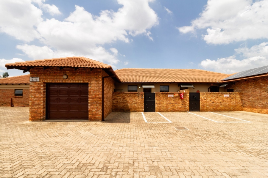 3 Bedroom Property for Sale in New Market Park Gauteng